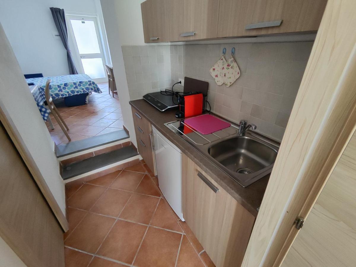 Hotel il gelsomino Carrodano Inferiore Esterno foto