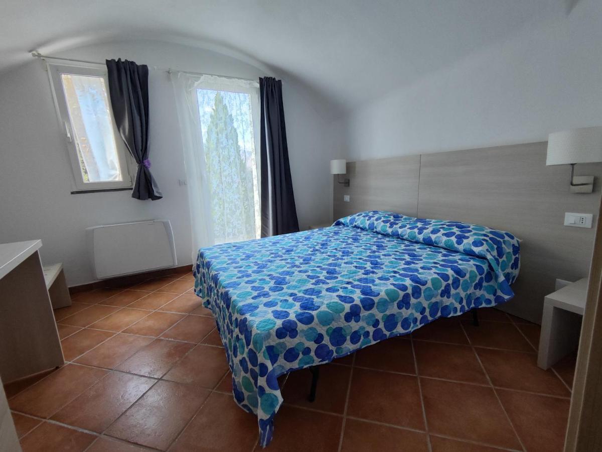 Hotel il gelsomino Carrodano Inferiore Esterno foto