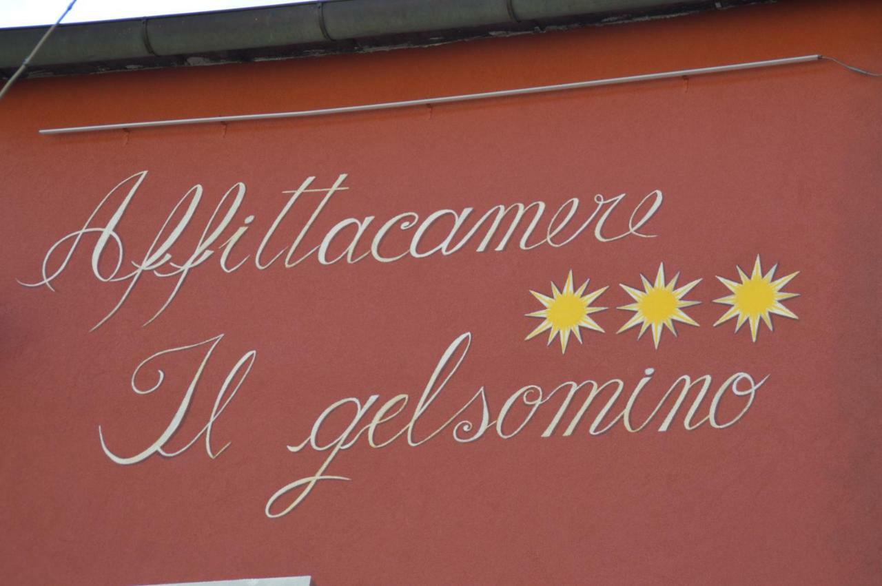 Hotel il gelsomino Carrodano Inferiore Esterno foto