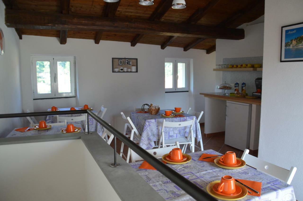 Hotel il gelsomino Carrodano Inferiore Esterno foto
