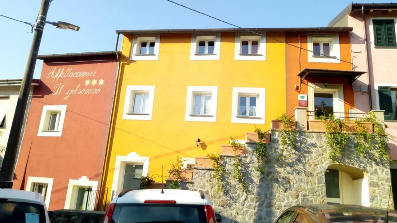 Hotel il gelsomino Carrodano Inferiore Esterno foto