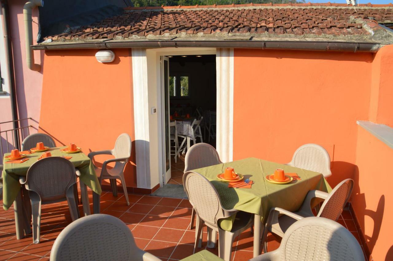 Hotel il gelsomino Carrodano Inferiore Esterno foto
